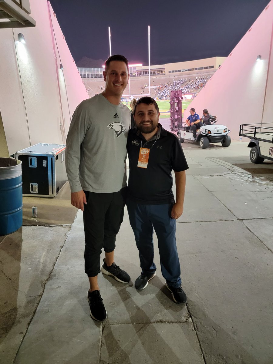 MehrzadFB's tweet photo. Great being able to see some guys I spent years being teammates with! Good times then and still good times catching up. Best of luck on the rest of the year. https://t.co/HcIQrnveyt