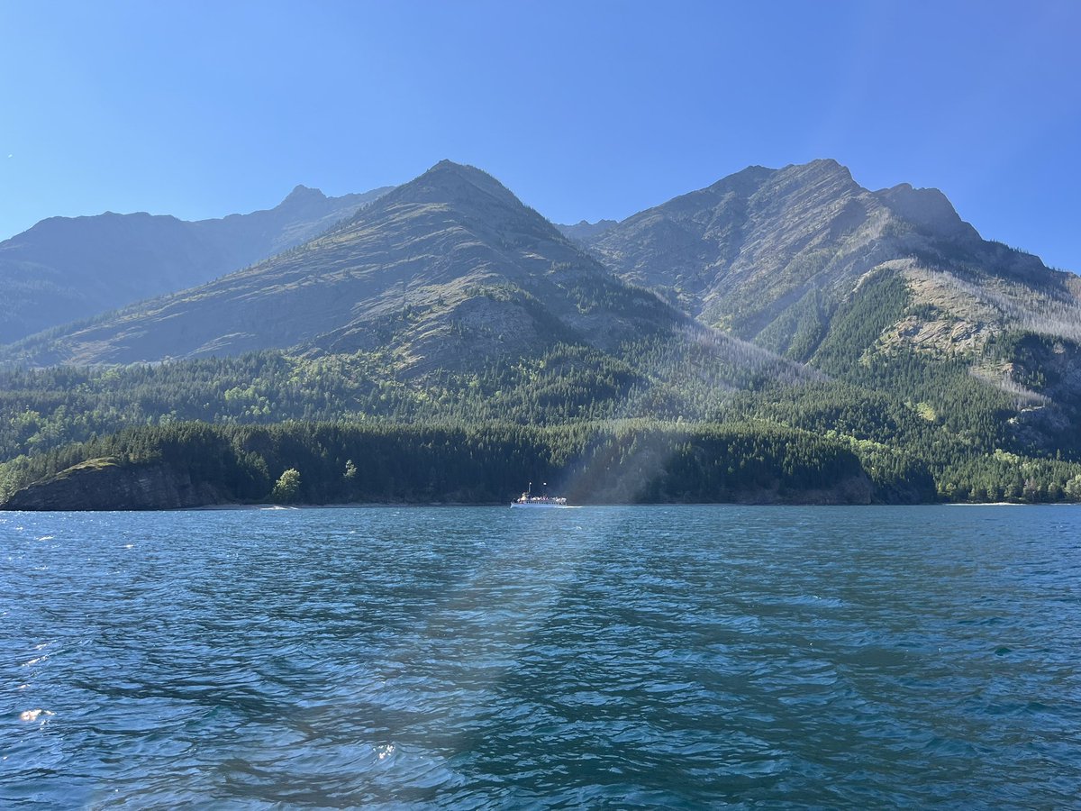 jenevaniew's tweet photo. Had a wonderful time in Waterton 🏔️🌲 https://t.co/CJYeYftBkM
