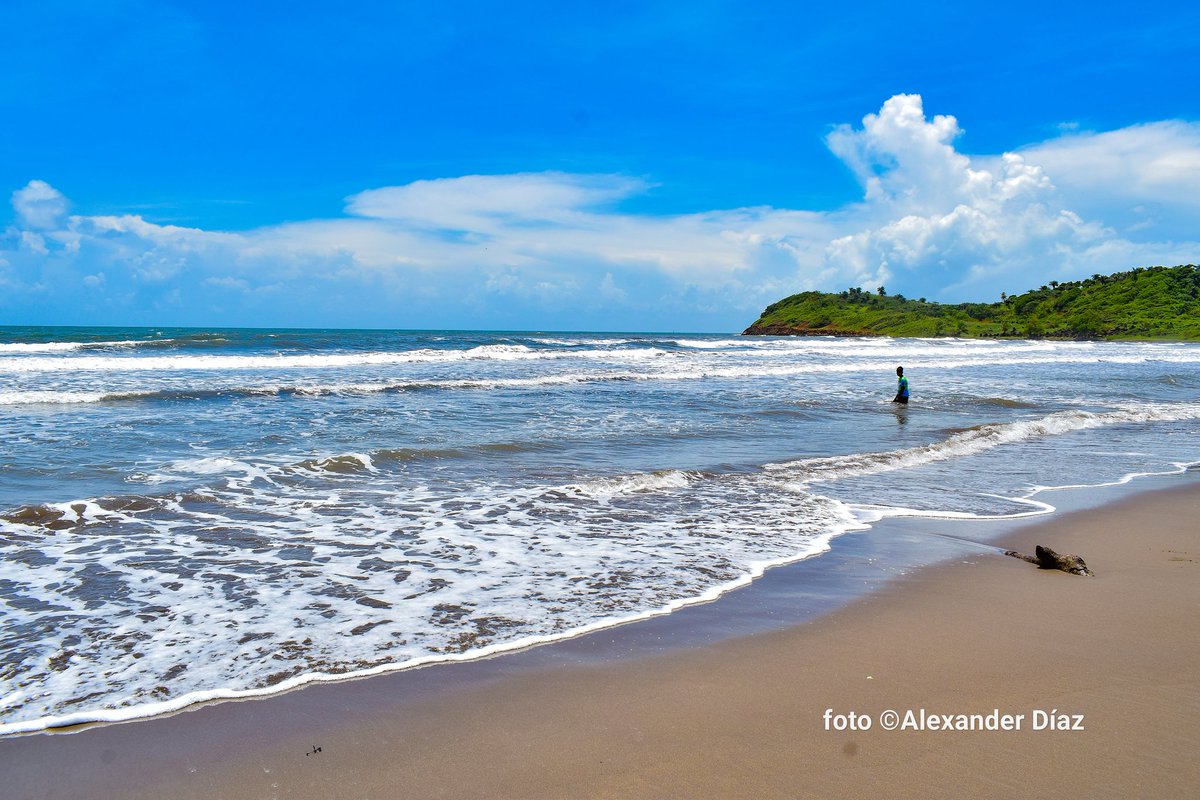 AlexdiazTyler's tweet photo. 🌊 🏖 #BluffBeach #Bluefields #CaribeSur #Nicaragua 📸 Visit #Nicaragua @InturNicaragua https://t.co/fvqQy8I0Pb