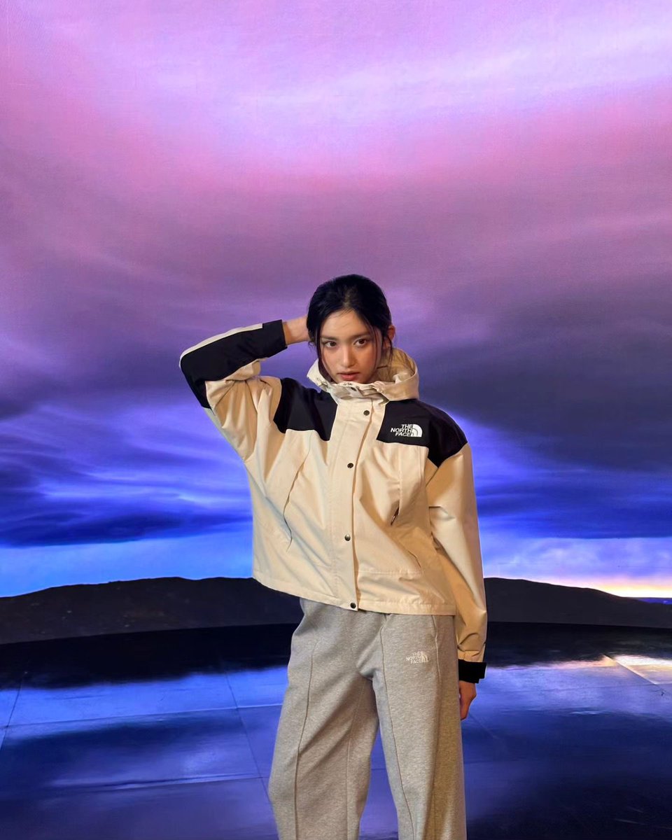 LEESEOCIAL's tweet photo. ✨[SEO TAG]

IVE 1ST EP IS COMING
#IVE_IVEMINE #IVEMINE
#Eitherway #OfftheRecord #BADDIE

#アイヴ #아이브 #IVE #イソ #이서 #LEESEO #อีซอ #李瑞 #ไอฟ์ https://t.co/uenHmKmHVm