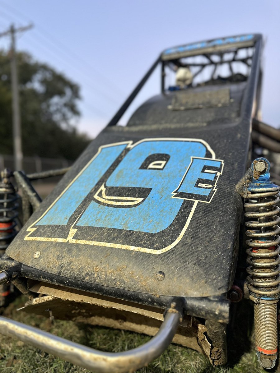 box3_racing's tweet photo. Now it’s @BMARAFan’s turn! Here’s where our #Box3Racing teams will line up on Night #1 of the Firemen’s Nationals:

Zach Boden-4th
@D_England51-10th
@ChaseMcDermand-18th https://t.co/d8LO6VWS9t