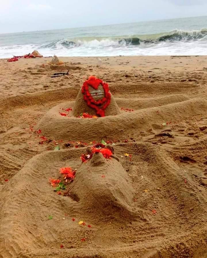 Bhairavinachiya's tweet photo. தீவிர ஹிந்து சனாதனி என்பதில் என்றும் எப்போதும் அளவிடமுடியாத கர்வம் உண்டு ❤️🚩

#hindusanatani https://t.co/gqqtv7HRjo