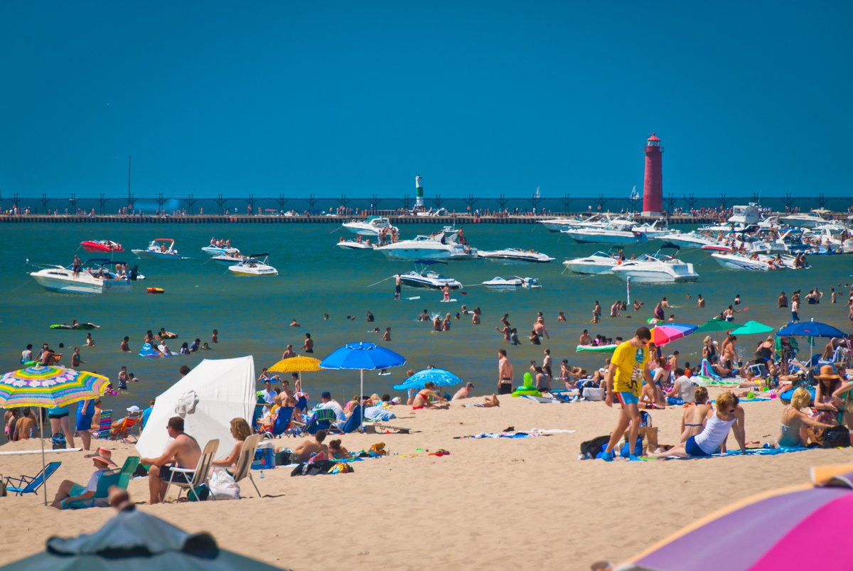 @il0venostalgia Grand Haven State Park, Lake Michigan
#SaltFree
#PureMichigan