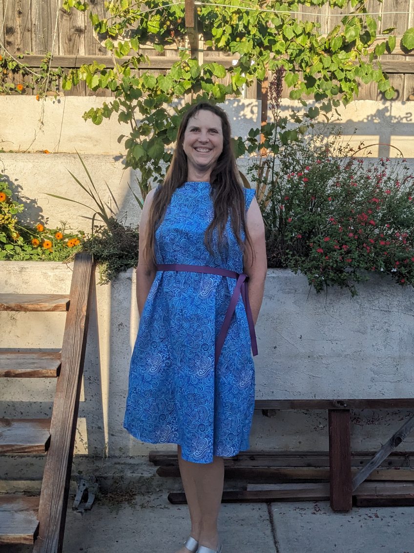 TammyLuck's tweet photo. I've started to learn how to sew. I made myself a dress for the first time, and added belt loops and pockets that weren't part of the pattern. Not perfect, but I'm very proud of myself. #sewing #homemade https://t.co/EDfxiR40wa