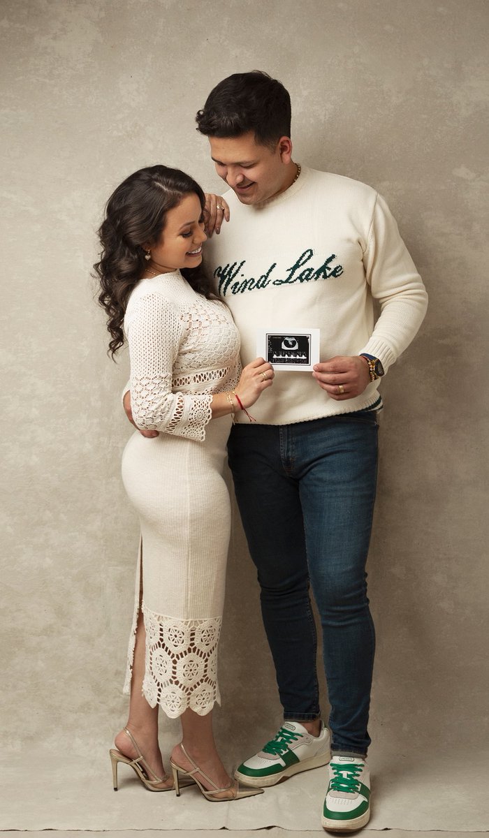 SaryNegrete's tweet photo. Se crecieron #LosGenesNegrete2 🐣
¡VAMOS A SER PAPÁS! 🤰🏽♥️🧍🏻‍♂️ @CarlosGenesN https://t.co/91OTf4meHP