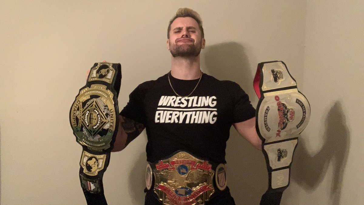 HandsomeDevilDH's tweet photo. #APW Heavyweight Champion.
@Viral_Pro Outbreak Champion.
#PWU United Heavyweight Champion.
Iโm the best sports entertainer with 5 years of experience.
#BEYAW ๐๐๏ธ https://t.co/AzDcjNQD5J