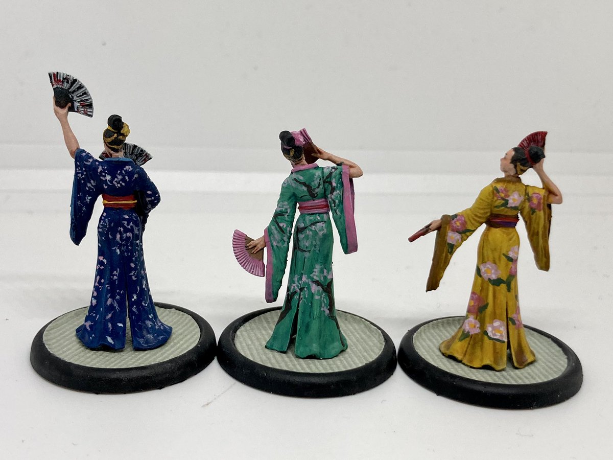 Youko Hamasaki, Chiyo Hamasaki, and the “Geisha” of the Qi and Gong crew.  I’m done with kimono for awhile 🤪

#miniaturepainting #miniatures #miniaturegames #wyrdgames #malifaux