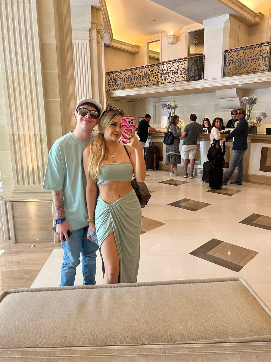 arigameplays's tweet photo. Hoy cumplo con este hombre 7 años desde que estamos juntitos como pareja. 💖

Hoy me hizo una carnita bien regía para festejar. 
Te amo mi Juanito, eres una estrella en mi vida. 🌟 @JuanSGuarnizo https://t.co/fbnCShROSO