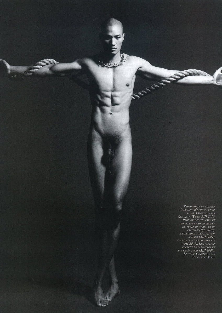 bvo_bvo1's tweet photo. paolo roldan by mert &amp; marcus https://t.co/fLAzC99fx1