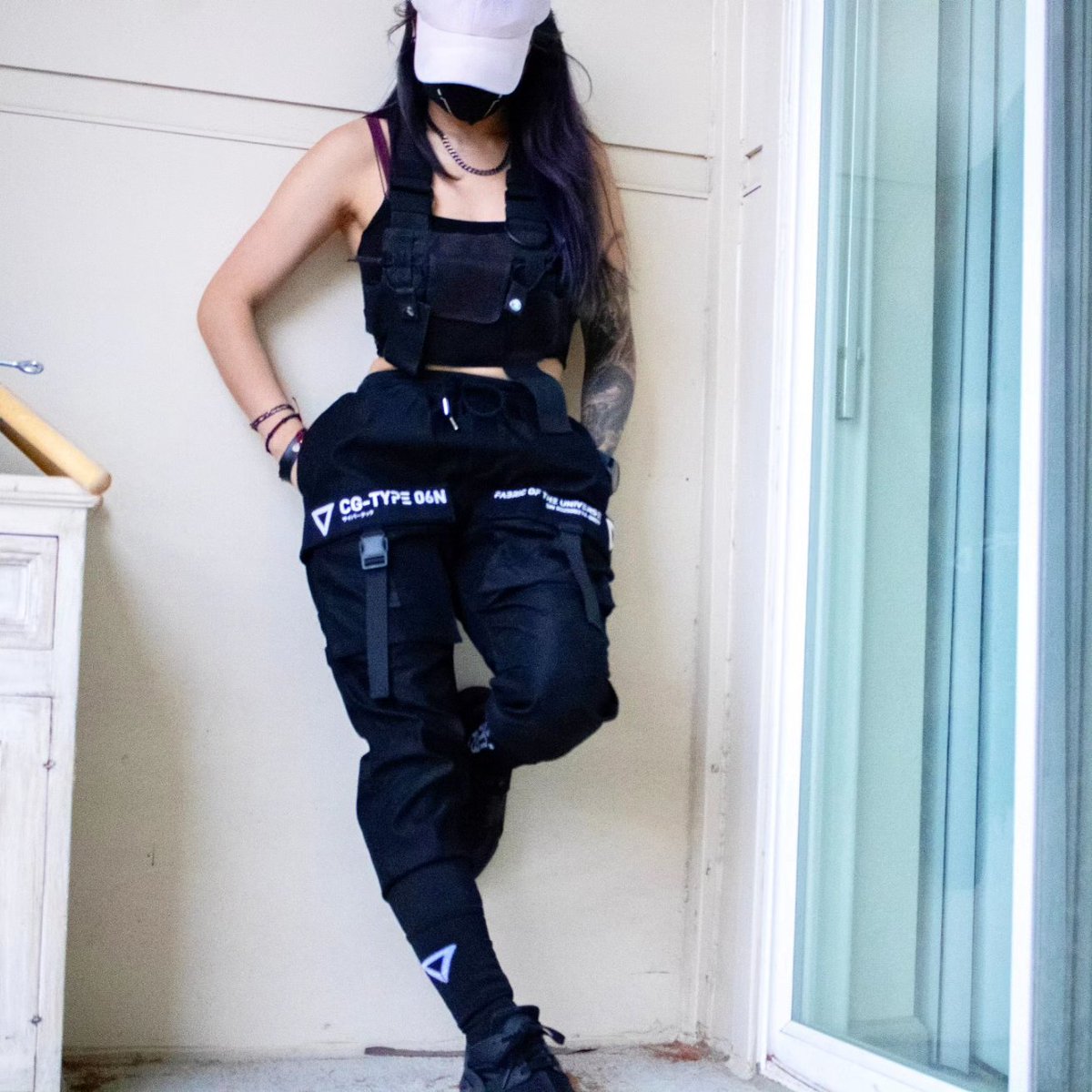 whitestag7's tweet photo. Proud to say I'm an affiliate with one of my favorite companies Fabric of the Universe! If you like futuristic techwear &amp; warcore inspired pieces check em out 😁 Get 10% with code STAG7 #warcore #techwear #Futuristic #fabricoftheuniverse https://t.co/wnSzIuQhGm