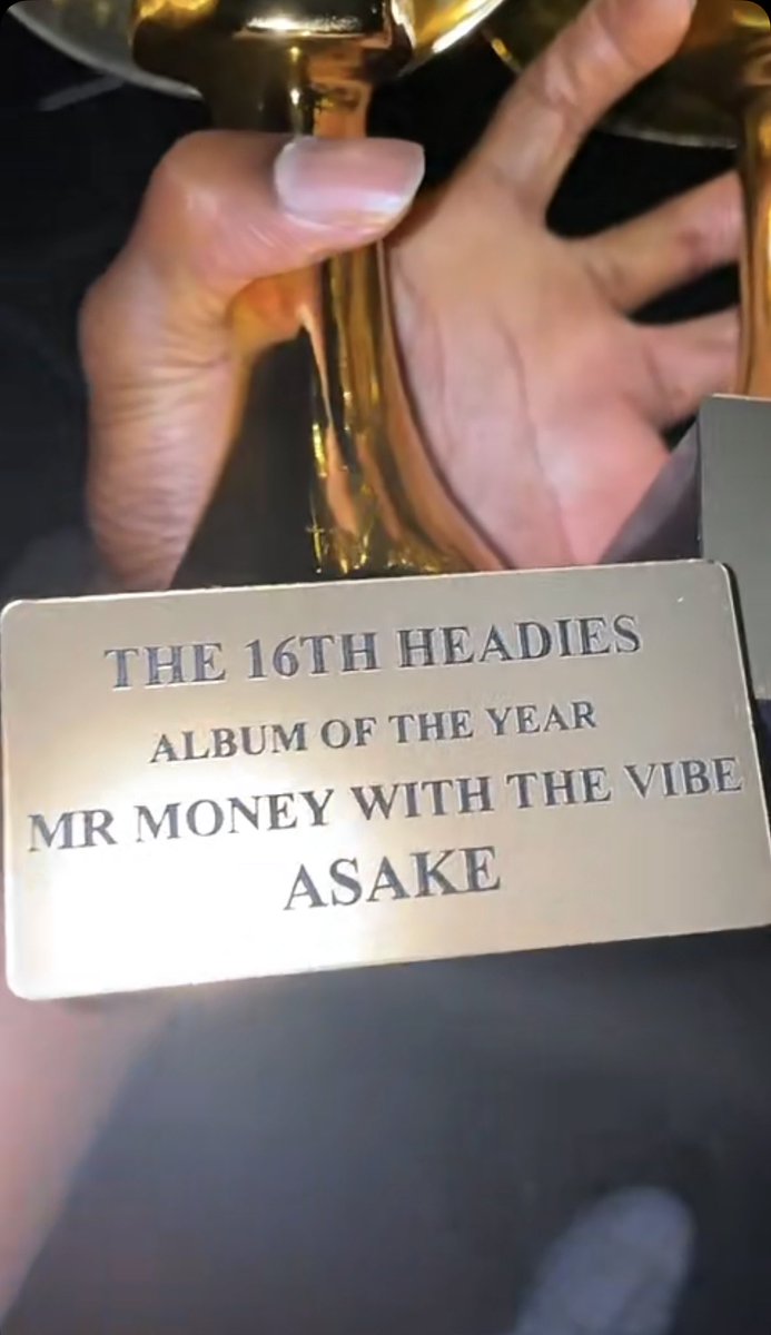 Congratulations @asakemusik on winning the Next Rated & Album Of The Year. #16thHeadies #16thHeadiesAwards #Headies