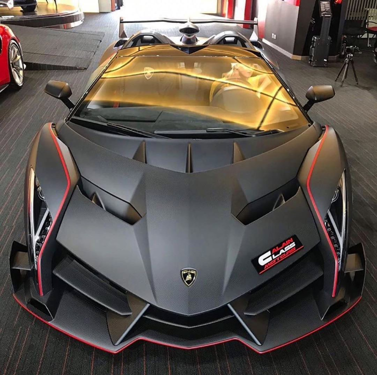 Lamborghini Veneno Roadster 🤤