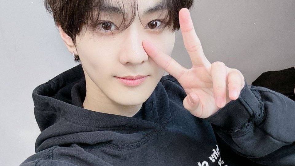 i6darkmoon's tweet photo. ،⠀ Ξ𝖭𝖦𝖤𝖭𝖤⠀ 🌕⠀ [  𝐂𝐈𝗘𝗟  ] ⠀ updɑte⠀ › ⠀#𝟬𝟯𝟬𝟵·𝗰𝗼𝗱𝗲   ⊹   @space_wjsn

Aquí me tienen feliz por estar en el #𝕊𝕡𝕒𝕔𝕚𝕖𝕤𖤐𝕔𝕠𝕞𝕖𝕓𝕒𝕔𝕜 y espero verme guapo para todas las chicas. ¡Felicidades preciosas y mucho éxito! https://t.co/okaVH0OXvO