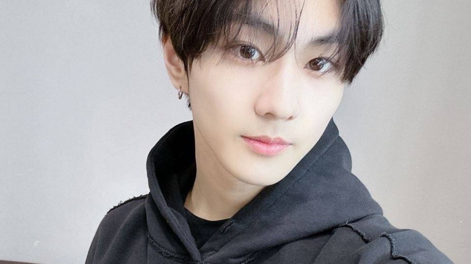 i6darkmoon's tweet photo. ،⠀ Ξ𝖭𝖦𝖤𝖭𝖤⠀ 🌕⠀ [  𝐂𝐈𝗘𝗟  ] ⠀ updɑte⠀ › ⠀#𝟬𝟯𝟬𝟵·𝗰𝗼𝗱𝗲   ⊹   @space_wjsn

Aquí me tienen feliz por estar en el #𝕊𝕡𝕒𝕔𝕚𝕖𝕤𖤐𝕔𝕠𝕞𝕖𝕓𝕒𝕔𝕜 y espero verme guapo para todas las chicas. ¡Felicidades preciosas y mucho éxito! https://t.co/okaVH0OXvO