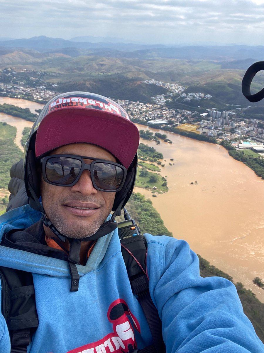 Vooemfloripa's tweet photo. Voando em Governador Valadares MG. https://t.co/TbQjhIHF8M