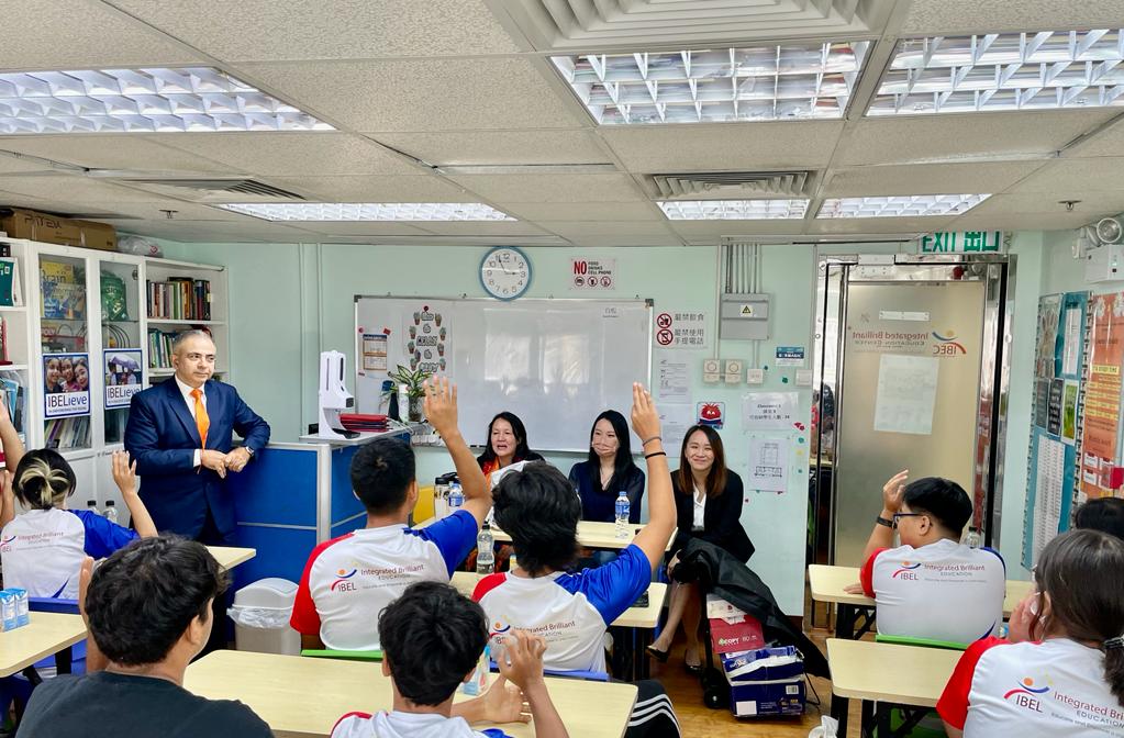 HongKong_LS's tweet photo. Integrated Brilliant Education Limited (“IBEL”), a HK-registered charity committed to educating and empowering ethnically diverse students invited our solicitors to talk about their experiences in becoming a lawyer to a group of secondary school students on Wednesday 30 August. https://t.co/zY1fXqwefN