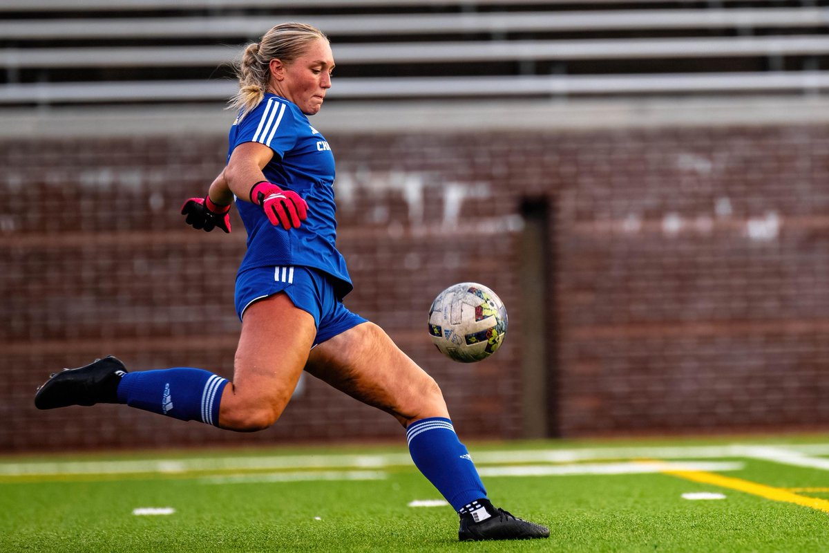 Scenes from the last two <a href="/GoMocsSoccer/">Chattanooga Soccer</a> matches.  

More photos: facebook.com/RaySoldanoPhot…