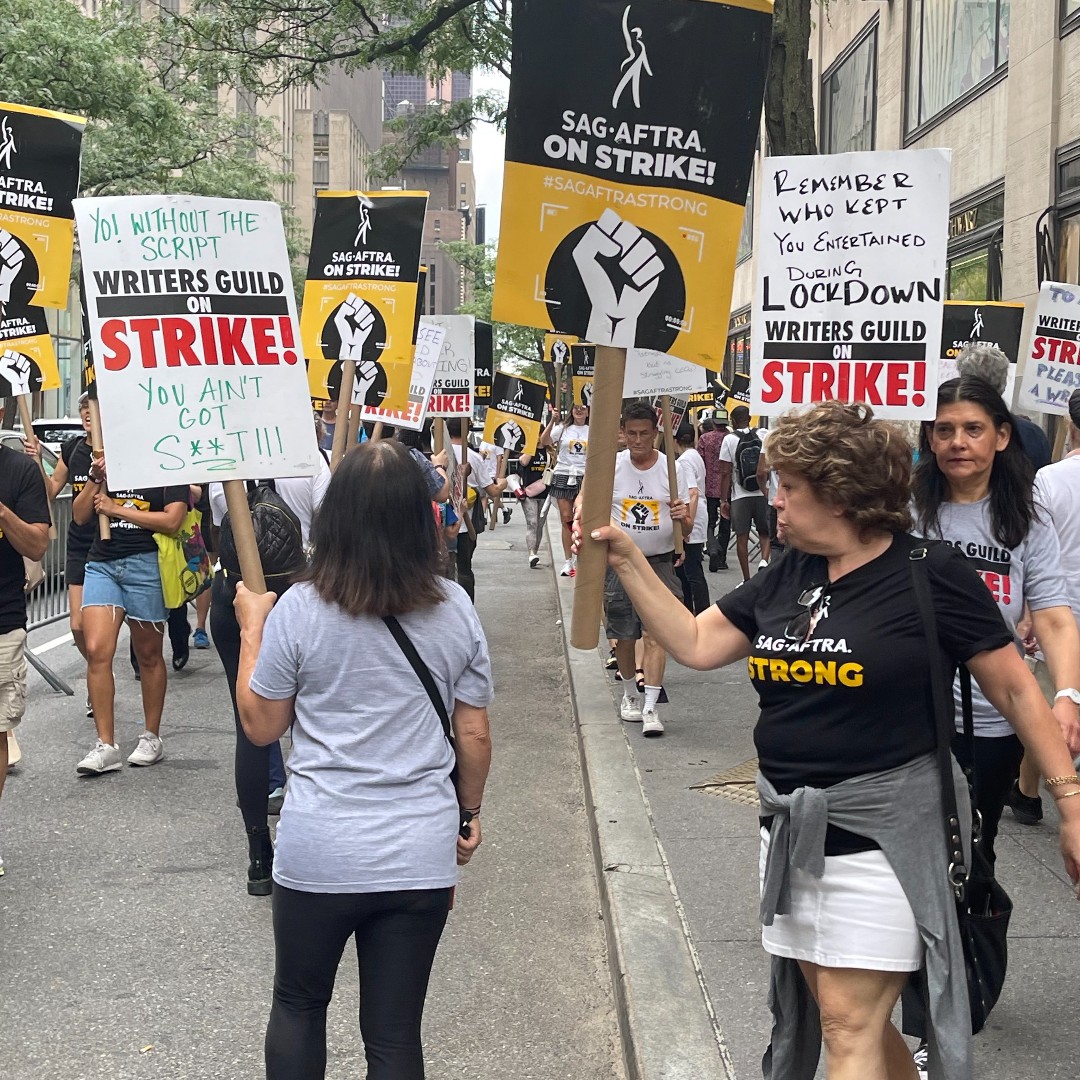 🛠️🇺🇸 To honor Labor Day, there will be no pickets on MONDAY, 8/4. Enjoy the holiday, recharge, and be ready to join us on Tuesday, September 5th. We're continuing this fight for a fair contract with unwavering determination. Together, we'll make it happen! 💪✊