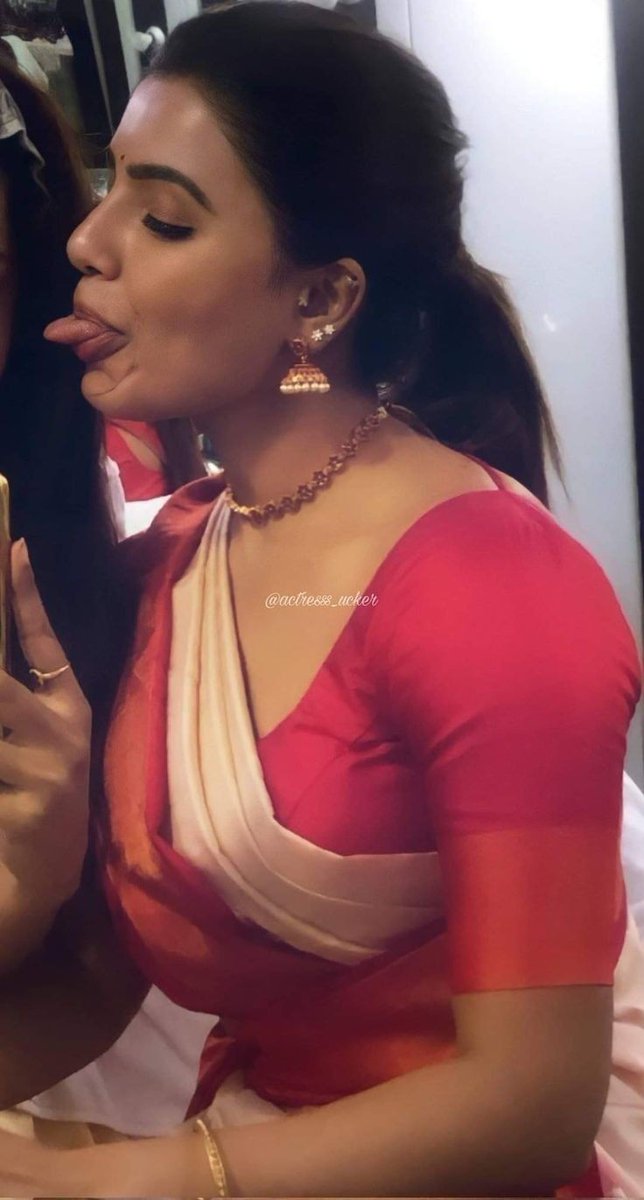 PottacciP39864's tweet photo. அவள் என்னுடைய சுன்னியை சுவைக்கும் பொழுது

மிதந்தேன் 😊🤭 https://t.co/r096tU0AyS