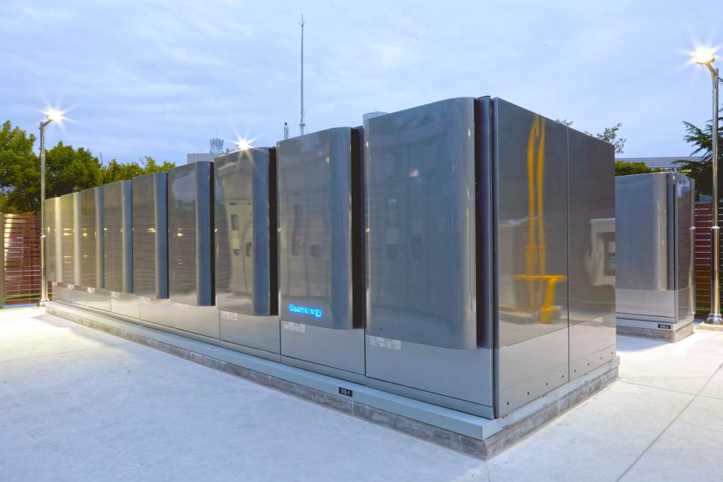 newsmeterkorea's tweet image. SK에코플랜트, 中 GDS와 싱가포르 데이터센터 최초 SOFC 기반 전력공급시스템 구축 ··· 동남아시아 시장 공략 박차

blog.naver.com/newsmeter/2232…

#SK에코플랜트 #GDS #SOFC #고체산화물연료전지 #연료전지 #싱가포르 #데이터센터 #분산전원 #블룸에너지