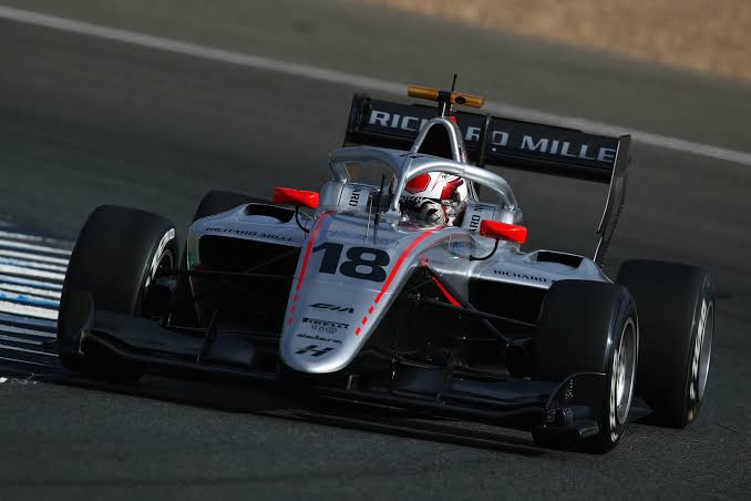 formula3_f0's tweet photo. Sebastian Montoya vence a última corrida do ano e fecha o campeonato com chave de ouro.

Zak O'Sullivan e Gabriel Bortoleto o campeão completam o pódio.

Podium WT:

@floerschf0 P6
Nerea Martí P10
Abbi Pulling P17 https://t.co/dlDWApuhEn