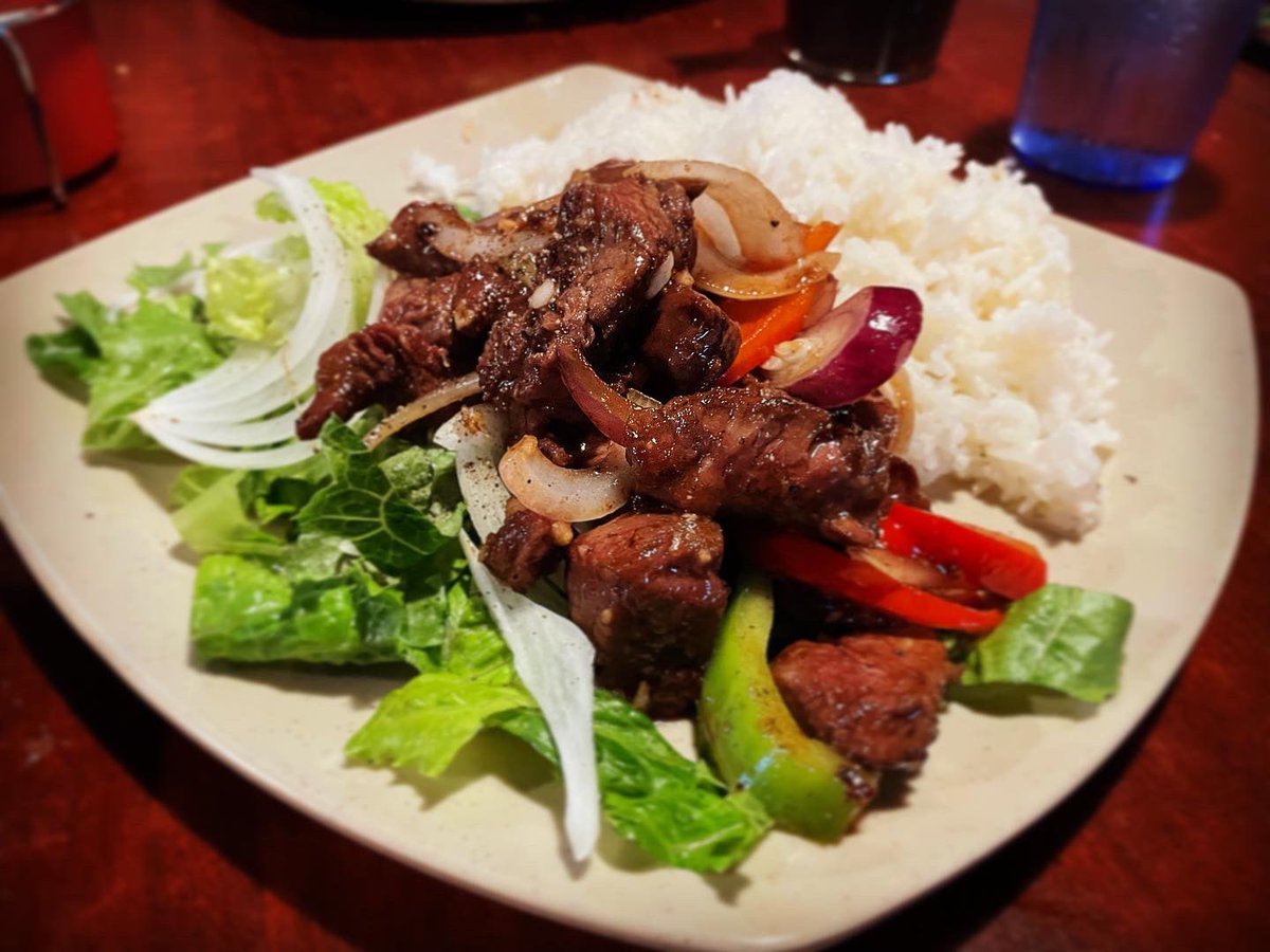 Billard Hoàng | Vietnamese | Seattle | $50 Legit the best wings in town + legit Vietnamese #goodeats that I can trust. We come every time we’re in Seattle with 30+ people and everyone leaves happy 😊 Fish Sauce Chicken Wings 🔥 Bố Luc lạc 🔥 Regular Chicken Wings 👍🏽