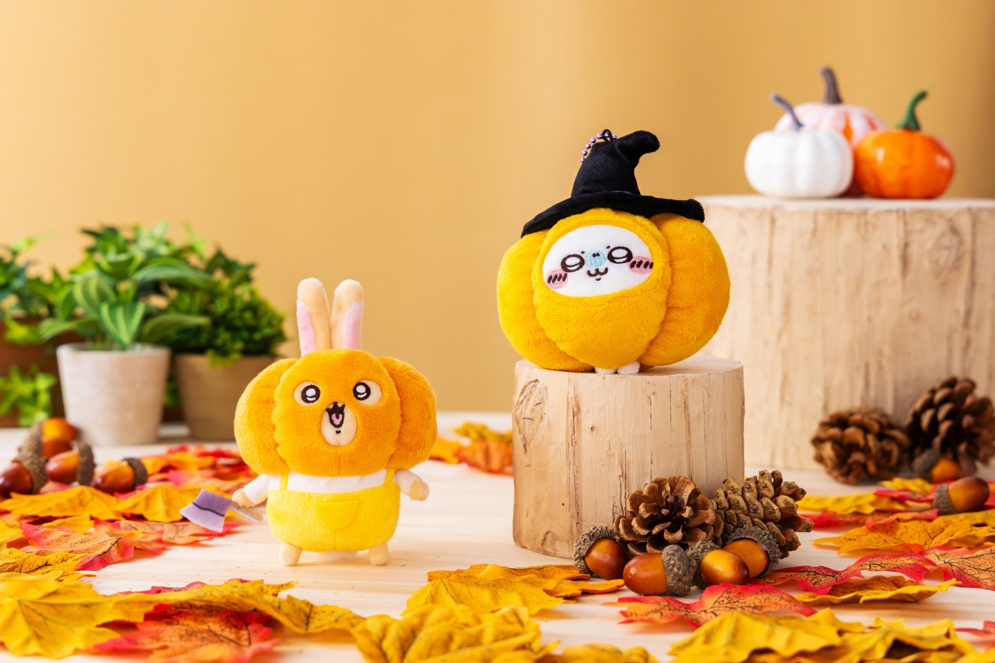 ちいかわ　ハロウィン　かぼちゃ　うさぎ　モモンガ