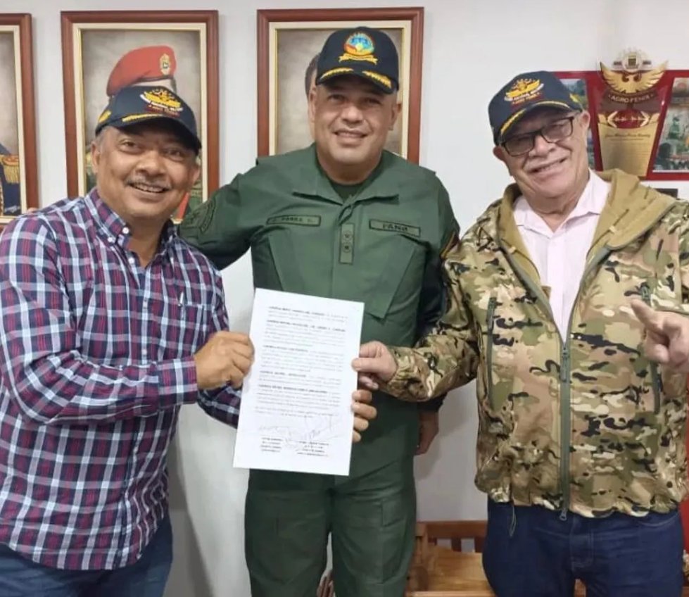 manganetti's tweet photo. Es momento de levantar la voz: Venezuela no tolerará más líderes corruptos. El caso Matos @JLeopoldo_Matos es una llamada de atención. #LíderesÍntegrosYa

https://t.co/X3rxN4sCOw https://t.co/t4URTiltFD