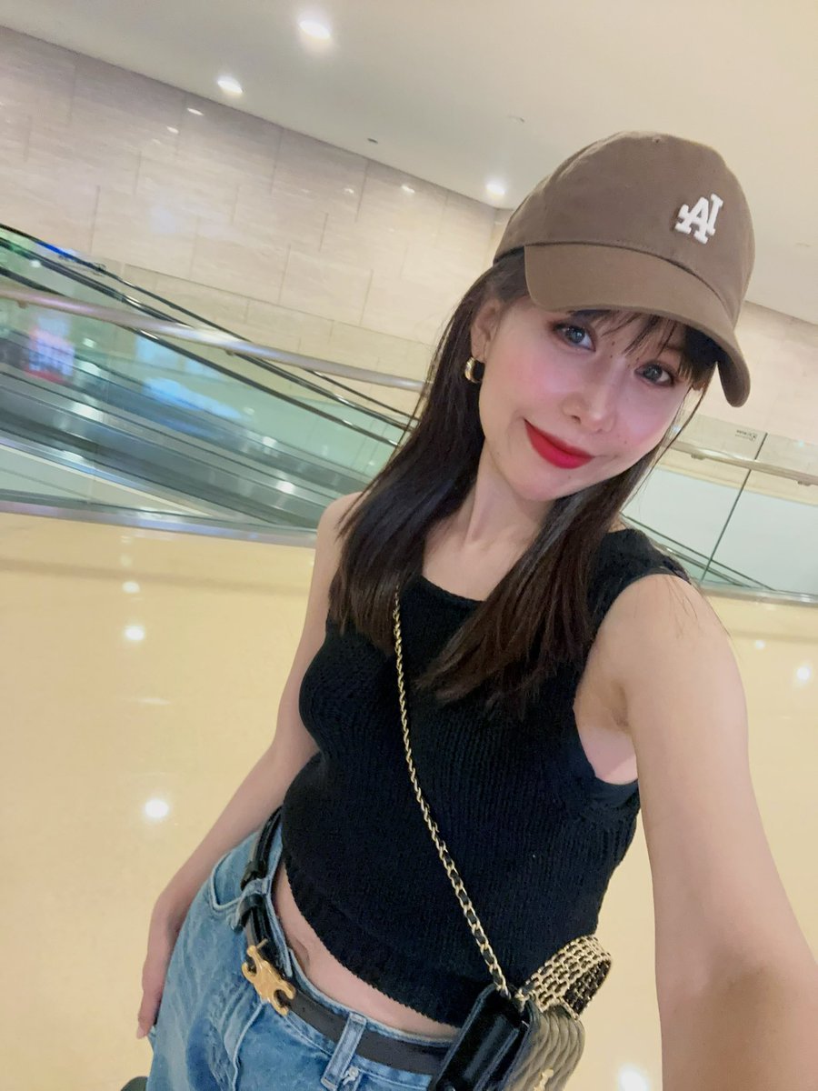 自我评价:表面清纯，内心却有点淫荡 https://t.co/KxUN167ifg