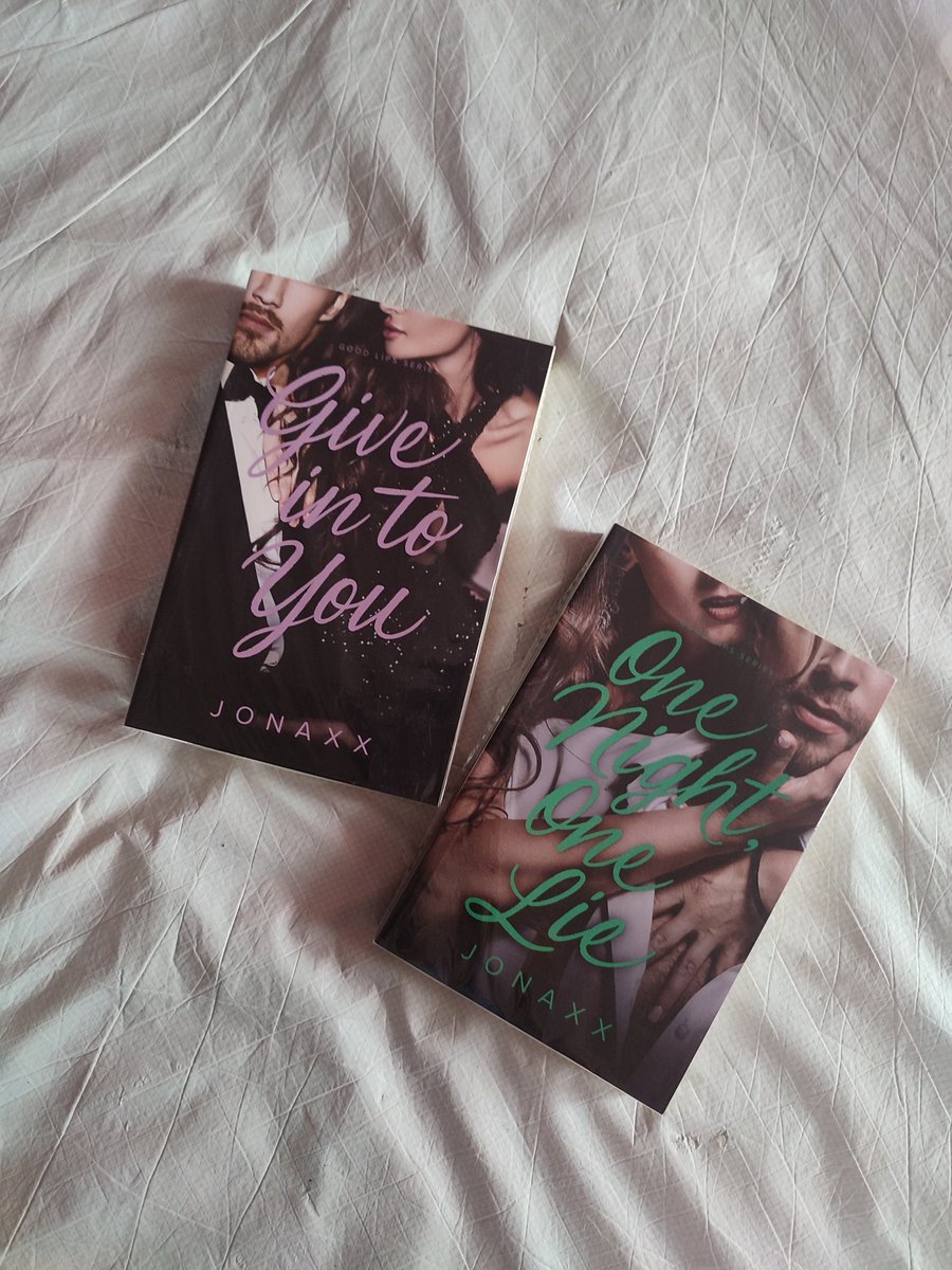 astheriellem__'s tweet photo. They are finally home 🤍
*tears in my eyes*
#GiveInToYou #OneNightOneLie https://t.co/ayNf6UAhK2