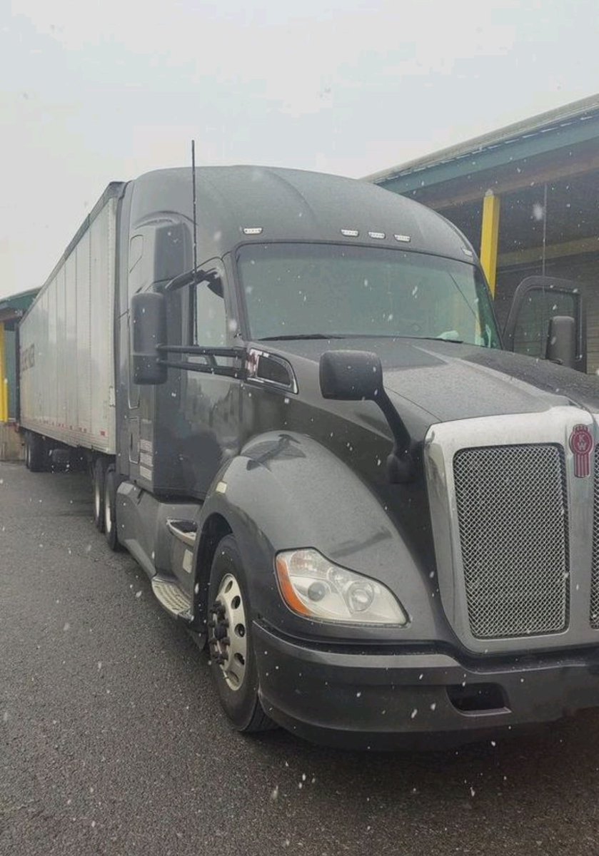 MissionCarShipr's tweet photo. Otr Dispatching Services. All trailers. Cargo vans, box-truck, dry vans, refrigerated vans, stepdecks, lowboy.  Call or text 754-222-1546. https://t.co/E60VRLZIyb