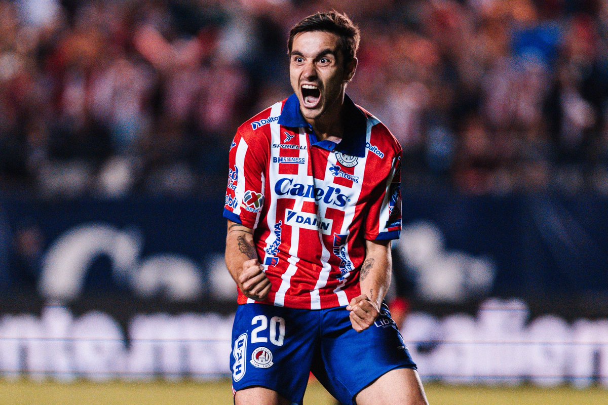 AtletideSanLuis's tweet photo. ¡APARECIÓ EL HISTÓRICO! ¡APARECIÓ UNAI BILBAO PARA PONER EL SEGUNDO GOL DE LA NOCHE! 🥹🇪🇸

#ConAlmaPotosina https://t.co/GhJ37BVFwh