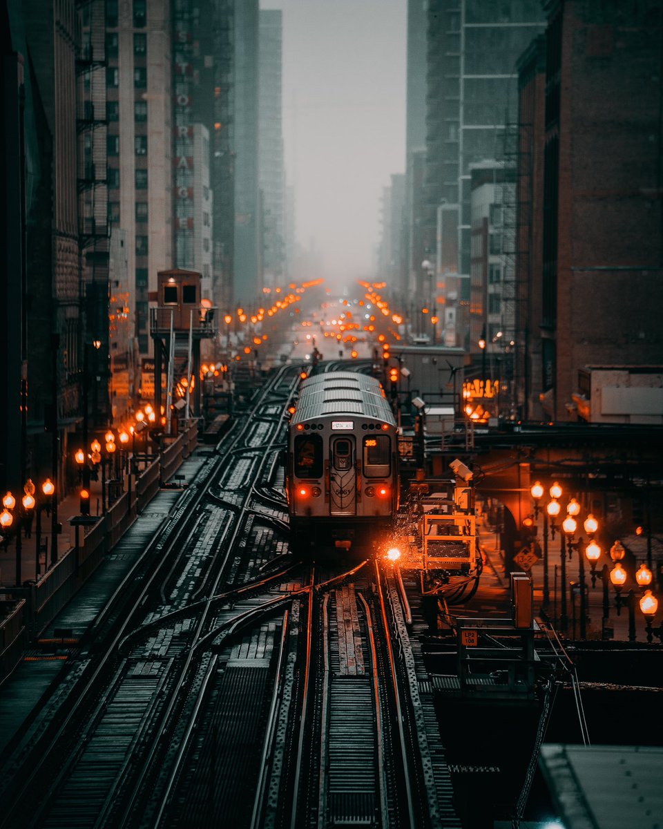 VisualVibes_X's tweet image. Chicago, Illinois