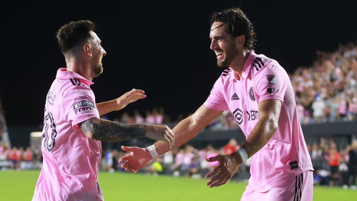 WrldSoccerShop's tweet photo. And Campana gets the third for #InterMiami ⚽️⚽️⚽️

Los Angeles FC : 0 
Inter Miami : 3  

#LAFCMIA https://t.co/FKVca2hxeG