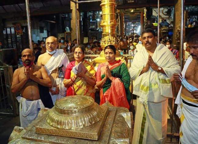 HINDU_RASTRA_'s tweet photo. உதயநிதி ஸ்டாலின் உங்களுக்கு ஆற்றல் இருந்தால் உங்கள் அம்மா முதலில் இந்து கோவிலுக்கு செல்வார்.  நான் சாப்பிட்டது அழுக்கு, ஹெங்கோ?  நீங்கள் சொன்னதற்கு மாறாக உங்கள் அம்மா போதை மருந்துகளை மக்கள் தலையில் போடுகிறார்.

@Udhaystalin @mkstalin
#UdhayanidhiStalin #SanatanaDharma https://t.co/xdYlhfUBOz