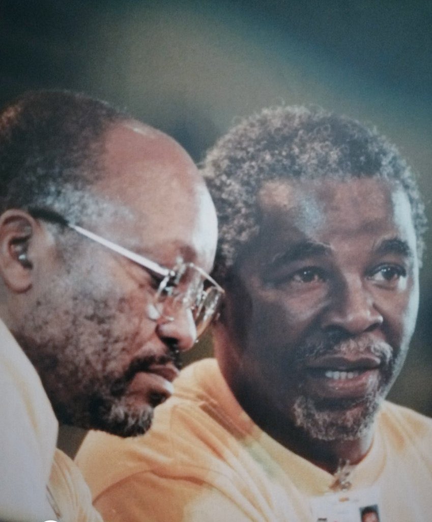 Ayanda Mredlana tweet media