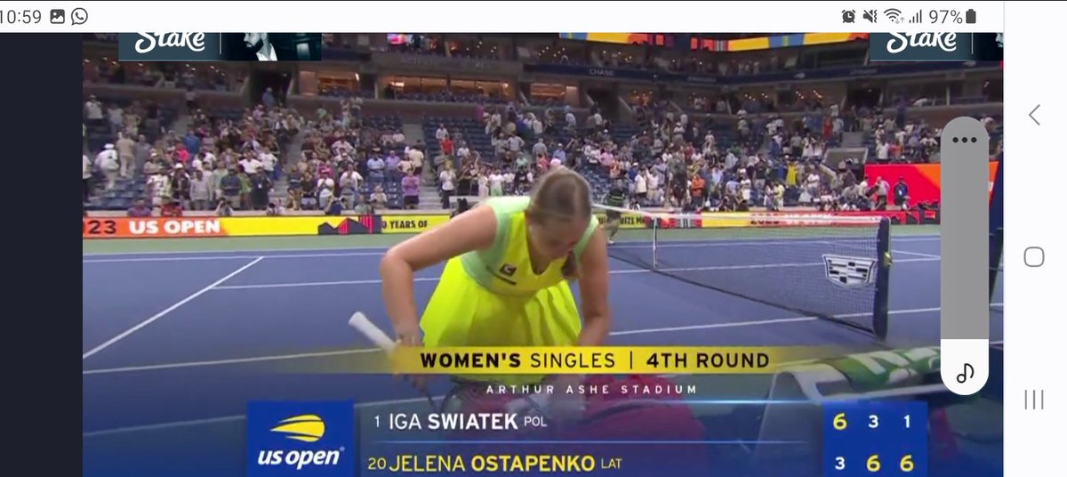 EdwinMrodriguez's tweet photo. #Tennis
La historia del #USOpen 
 @JelenaOstapenk8 derrota a @iga_swiatek en tres sets. 

@SabalenkaA será será la nueva número 1 de la WTA https://t.co/RzXDZUoyQr