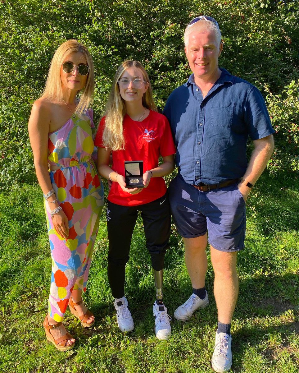 Emma Lloyd tweet media