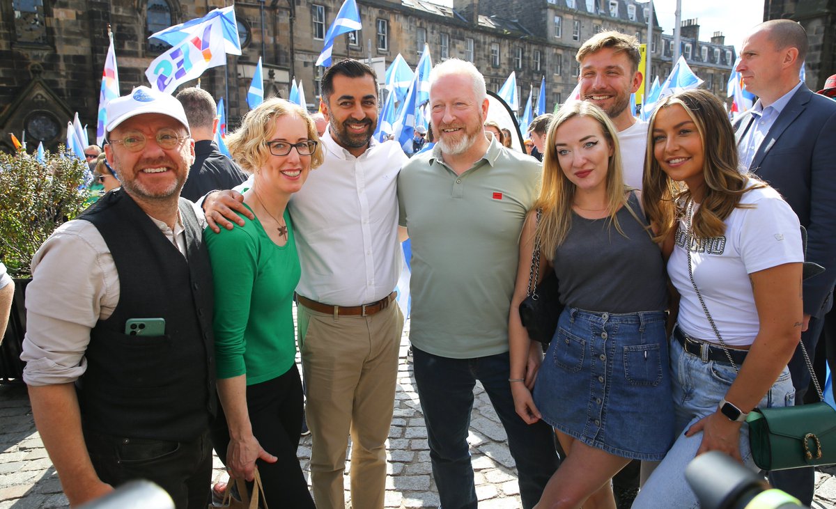 The National tweet media