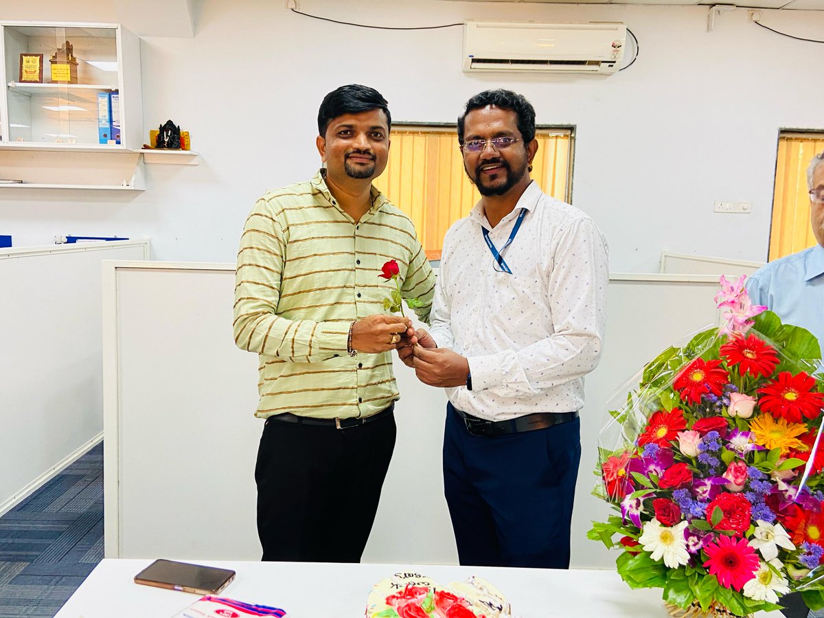 SystechSolutio3's tweet image. Happy 15-year work anniversary!!From the bottom of our hearts, we want to thank you for all that you’ve done. We wish you many more memories and years ahead!✨

#workanniversary #SysTechSolutions #achieving15yearsofexemplaryworkservice!!