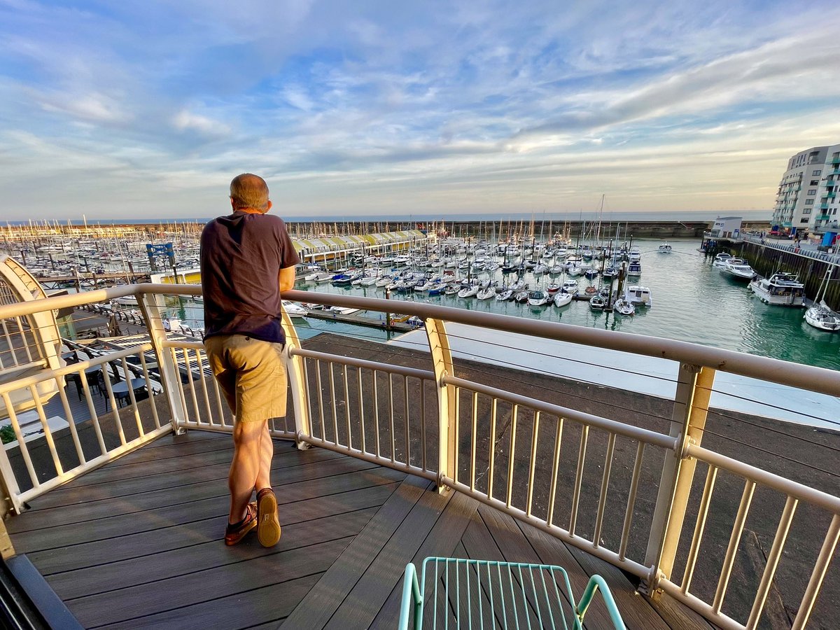 hellospacething's tweet image. Wangled an upgrade.
Tell me that’s not the best view in Brighton! 😍⛵️

@MalmaisonHotels #Malmaison #Brighton #BrightonMarina @BrightonMarina