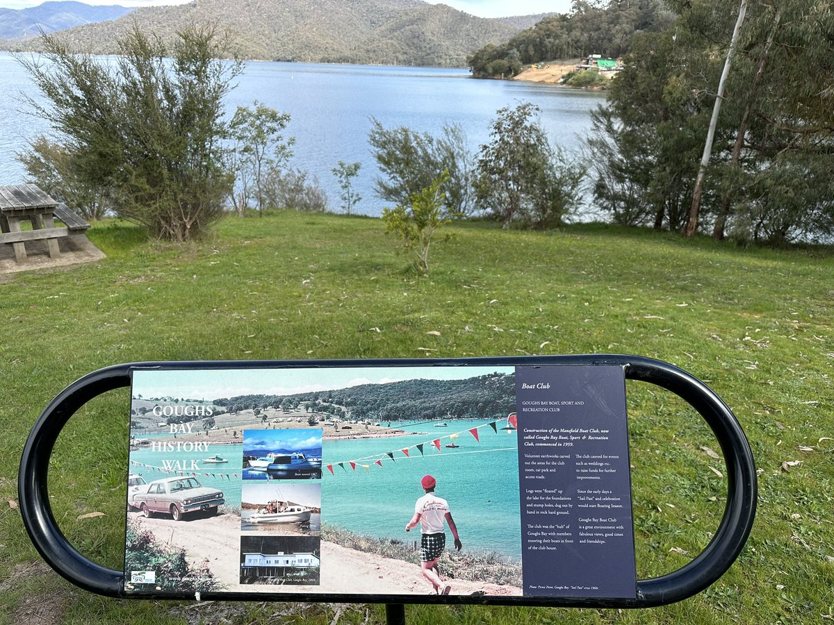 newietraveller's tweet photo. @julesaj1 Picnic Point @ Goughs Bay on was perfect spot for an afternoon snack while taking breathtaking views of Lake Eildon. There are bbq available, picnic tables & toilets. Was so peaceful. Part of Day 4 discoveries of our #VictorianRailTrail road trip #roadtrip #discove #explore #lake https://t.co/9Ur7Haaohc