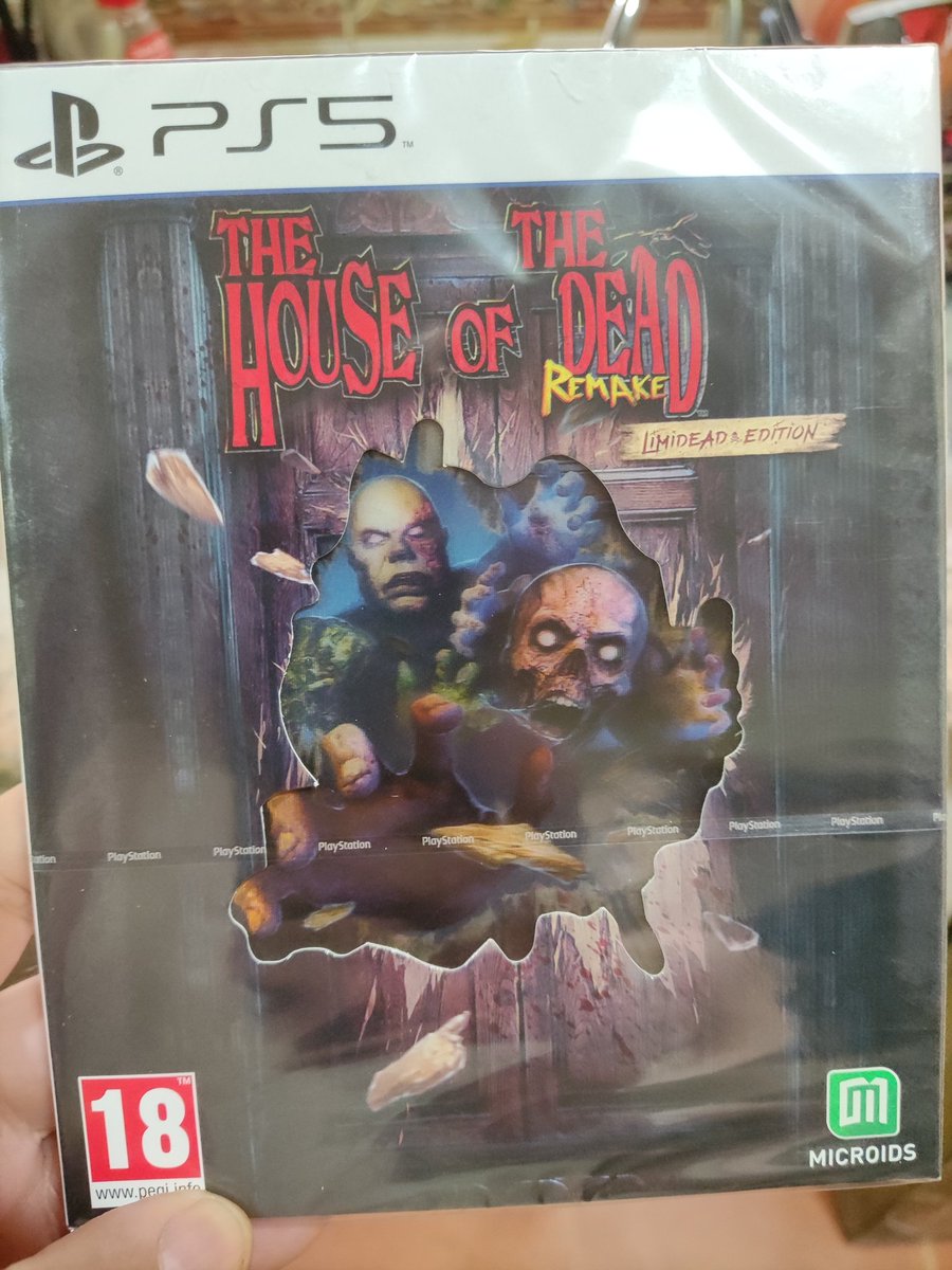 emigameplays3's tweet photo. La de monedas que gastaba en los recreativos, ahora lo tengo en casa 👏👏 @PlayStationES #houseofthedeadremake https://t.co/l1GmS5dvMP