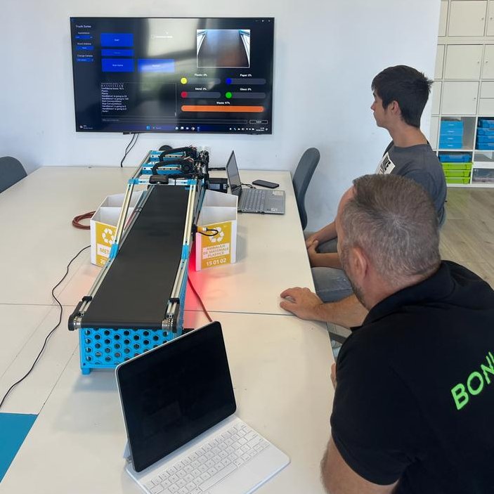 ecobonusglobal's tweet photo. Big news from the lab! 

Our CTO and Founder, Cosmin, has just completed the AI-powered trash selector's lab version at Ecobonus Labs. 🛠️🌍

The semi-industrial version is next and will be ready at Binance Week on Nov 7th. 

Stay tuned! Videos coming soon

#Ecobonus #AI #BinanceWeek #Sustainability #Ecobonusprototype #Smartbin #Ecobonusbin #AiBin