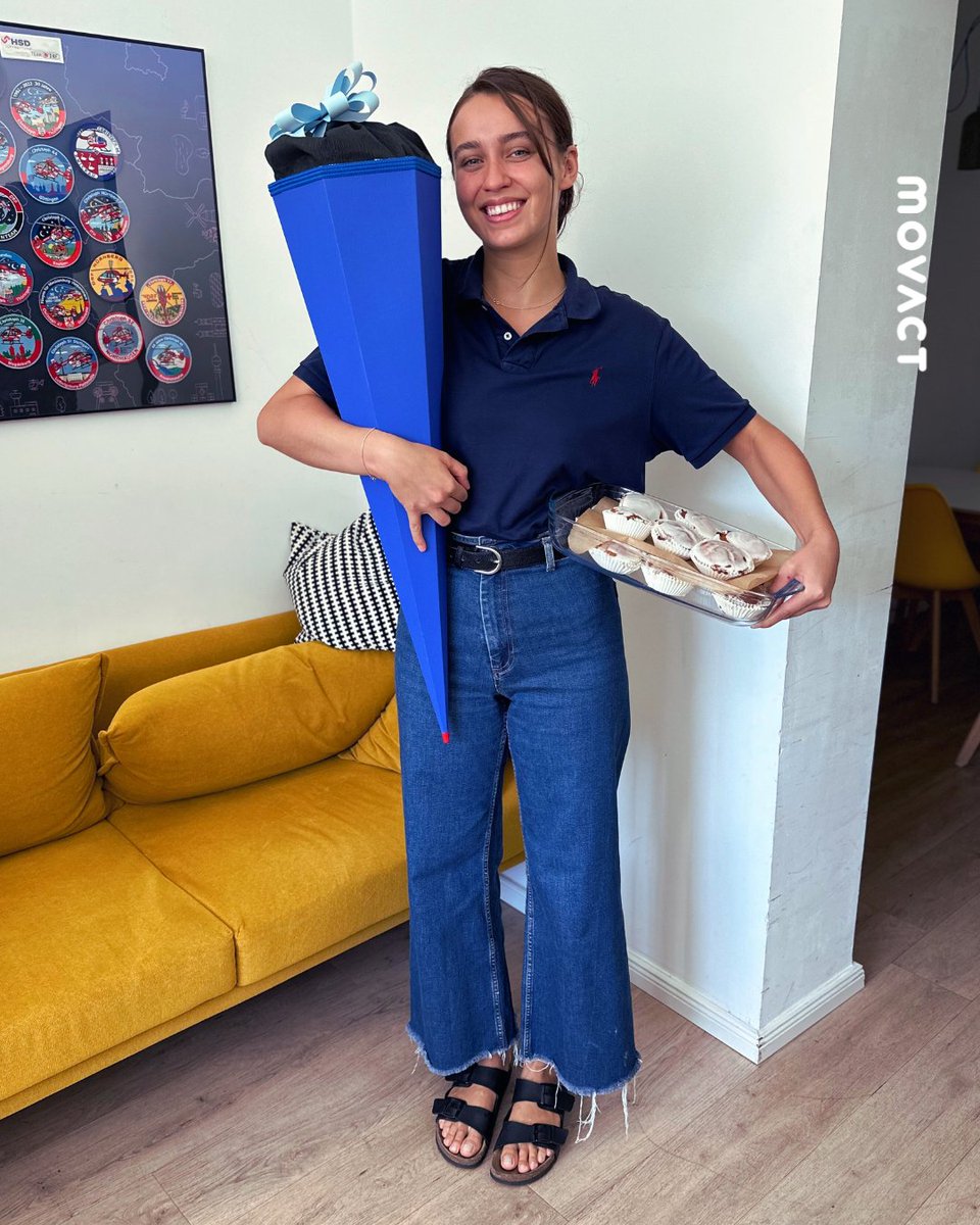 movact's tweet photo. 🎉 Herzlich willkommen im Team Asyai! Wir haben dir eine richtige Schultüte gepackt.

Asya wird als Praktikantin einen Einblick in die Web- undm App-Entwicklung erhalten. 👩‍💻

Dass Asya gut ins Team passt, konnte sie mit ihren selbst gebackenen Muffins schon am ersten Tag zeigen. https://t.co/l8RPOPqndZ