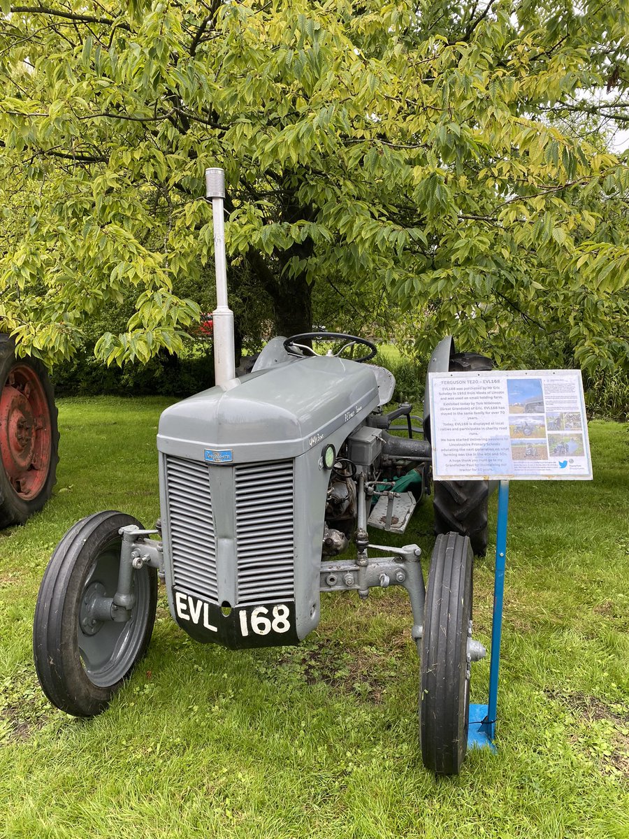 TractorTom168's tweet photo. As we start the new academic year, if you are interested in arranging a visit to your school please get in touch. We deliver interactive talks to all years group surrounding farming past and present. Please get in touch by direct messaging this account 🚜 https://t.co/uOb9smhGQR