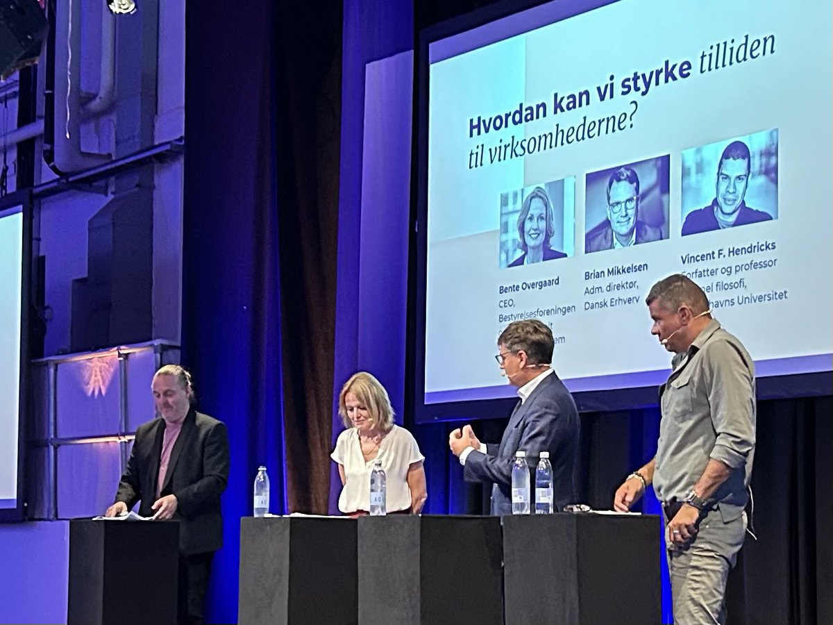 Louise Riisgaard tweet media