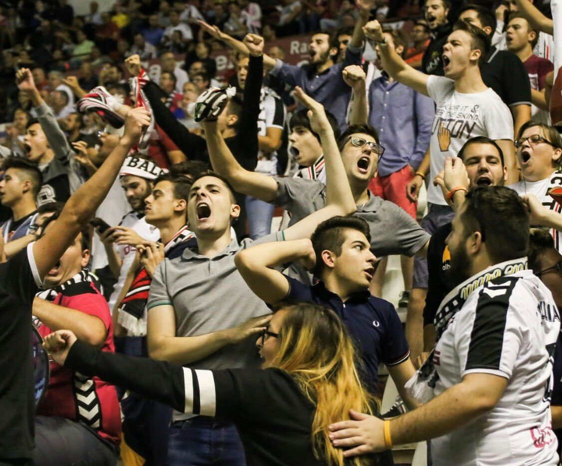 AlbaceteBPSAD's tweet photo. Este miércoles, Trofeo 🏆 JCCM en nuestro estadio 🤍

🆚 @CFTalavera 

⏱️ 19:30h 

🏟️ Carlos Belmonte

🎟️ Acceso libre para abonados / Entrada General: 10€

🦇 Sólo se abrirá la grada de Preferencia

Info | https://t.co/o2crLyS4vQ https://t.co/sGYWE0irgE