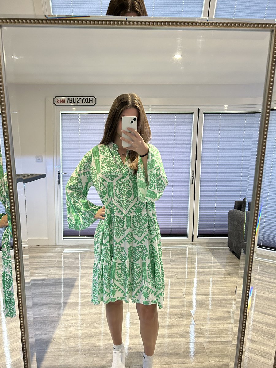FransBoutiquex's tweet photo. SIENNA🔎 dresses are just £22💚 

Shop NOW at https://t.co/nsILktYVxD 

#sienna #dress #summerdress #onesizefitsall #summeroutfit #pink #green #blue #shopsmall #shopsmallbusiness #shoplocal #smallbusiness #essexbusiness #londonbusiness #london #essex #trend #trending #viral https://t.co/TV0wyRMPwk