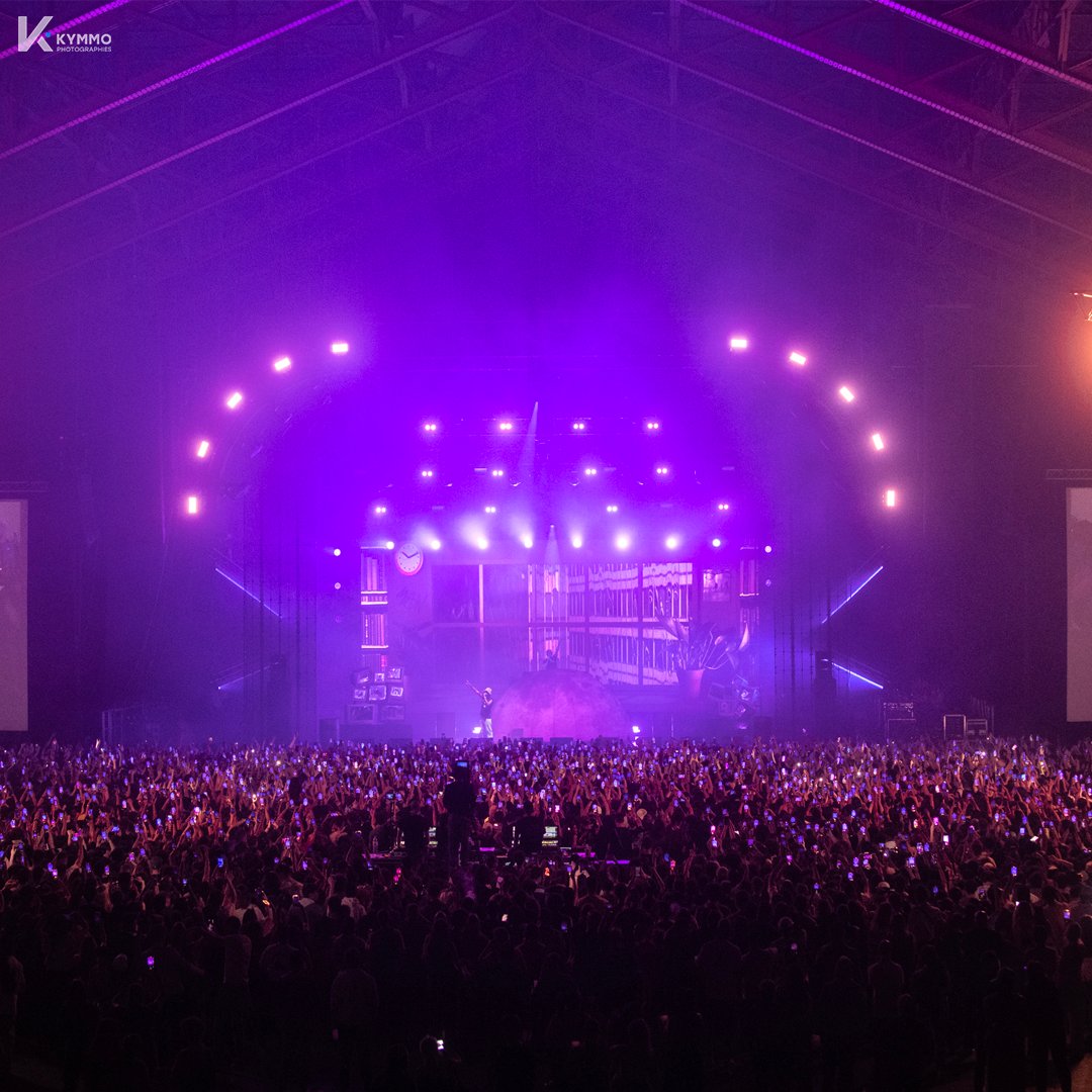 HalleTGarnier's tweet photo. La Halle met à l'honneur les promoteurs locaux ! 🤝Découvrez l'interview de Gaël Michel, directeur de @totaalrez 👇
https://t.co/9kDUNot2Rn
#lyon #concert #concertlyon https://t.co/jvOXHhFNgV
